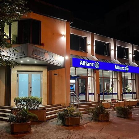 Хотел Аврора Chaskowo Exterior foto