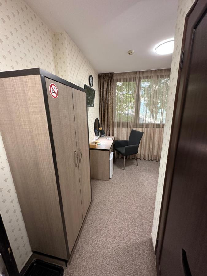 Хотел Аврора Chaskowo Exterior foto